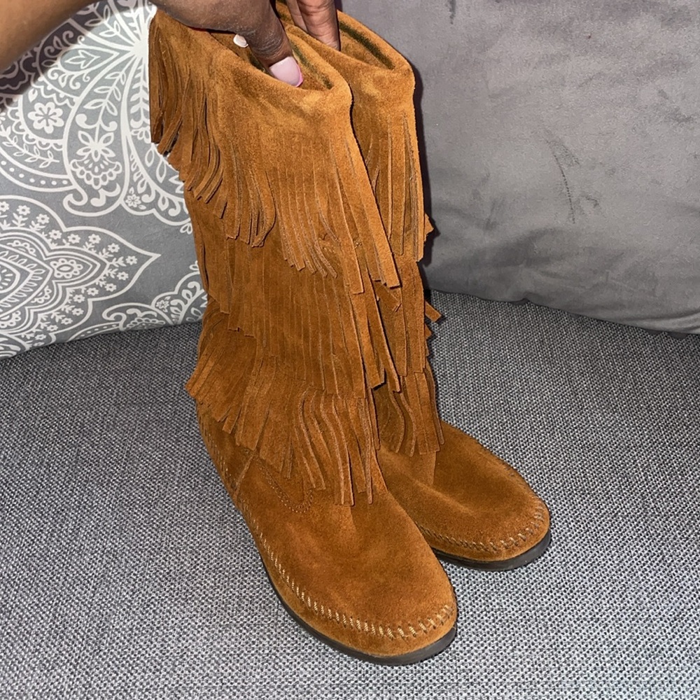 Minnetonka 3 Layer Brown Fringe Boot 🤎